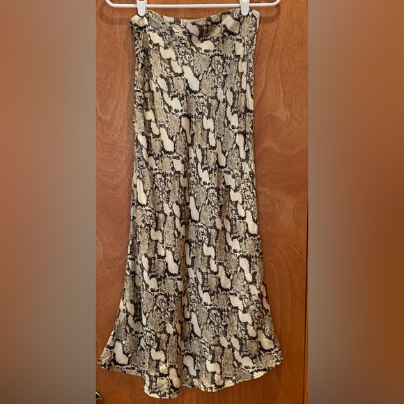 H&M Snake Print Satin Midi Skirt, Size 4 - Picture 2 of 10
